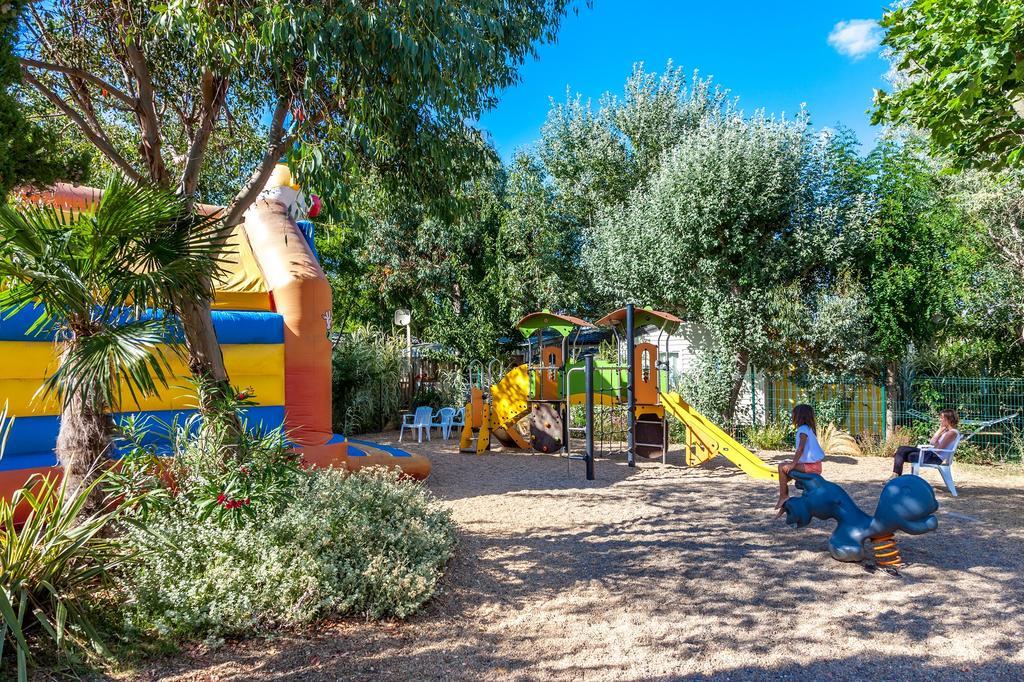 Camping Antioche D'Oleron La Bree-les-Bains ภายนอก รูปภาพ